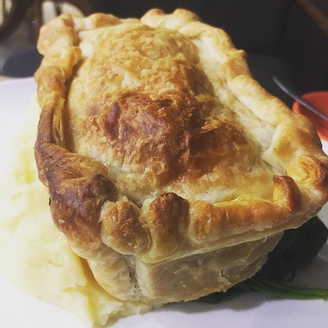 Lamb Curry Pie with Creamy Mash Ross M. W.